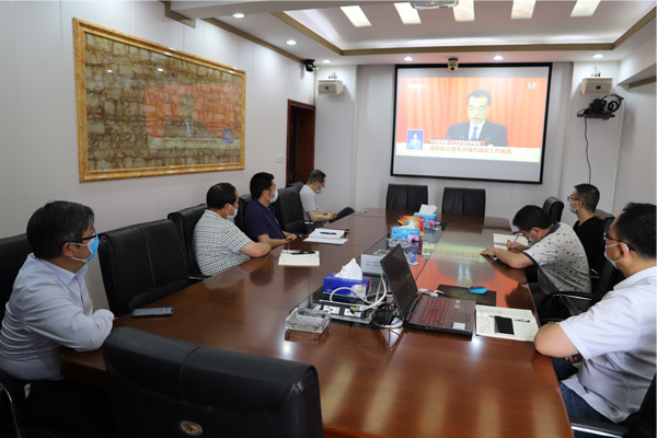 9.昆明院组织员工收看两会。 9.昆明院组织员工收看两会。