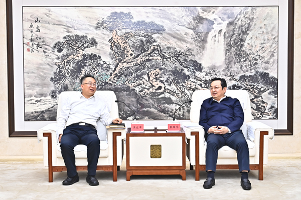 会见.jpg