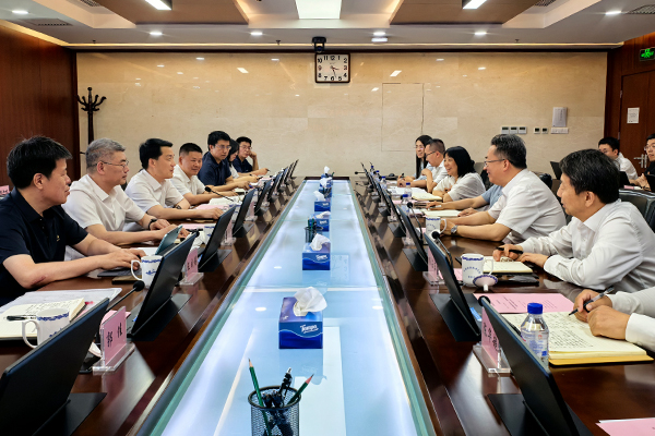 王文军会见中国工程院院士唐菊兴、中国地质调查局发展研究中心主任夏鹏一行.jpg