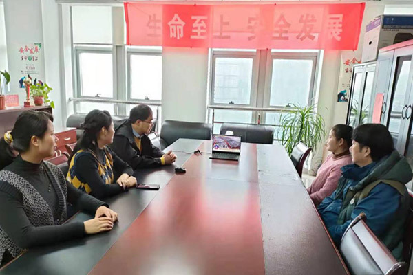 10.中基发展苏州分公司组织收看十三届全国人大四次会议